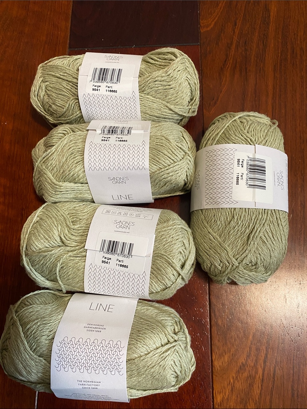 Sandnes Garn LINE Light Sage Green Yarn - 5 Skeins- 50g 110m